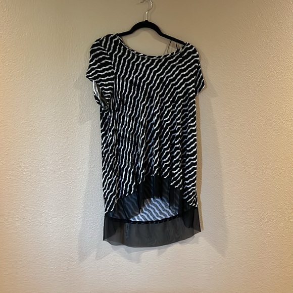 Jennifer Lopez top - Picture 2 of 5